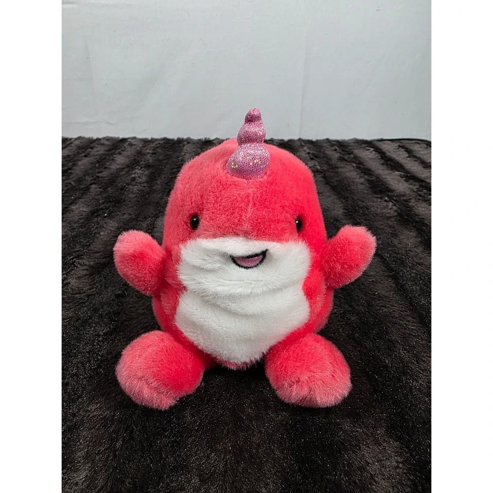 Aurora Palm Pals Nia Narwhal Pink Plush Stuffed Animal Glitter Horn 5 inch